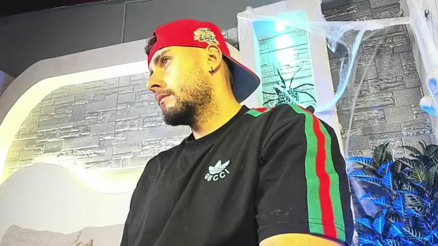 Snapshot of dominic_de_luca chatting on November 2, 5:34 am dominic de luca online show from November 2, 5:34 am