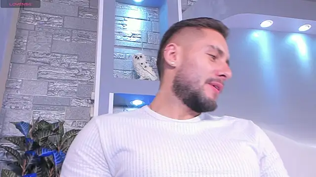 dominic de luca online show from May 3, 3:31 am