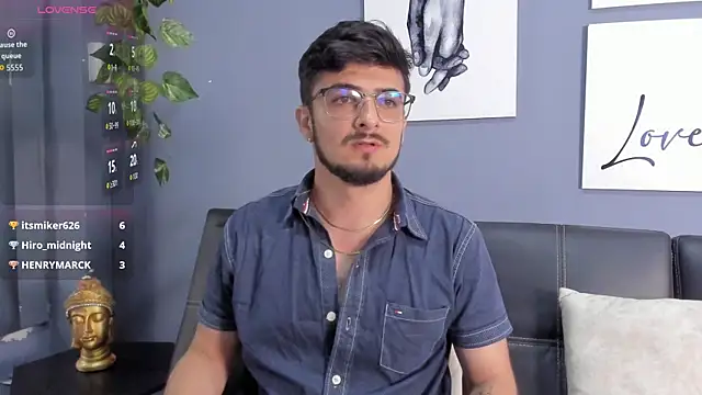 AaronFuentes7 online show from September 13, 7:48 pm