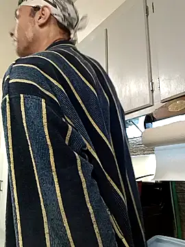 dicinyou80 online show from March 29, 4:23 am