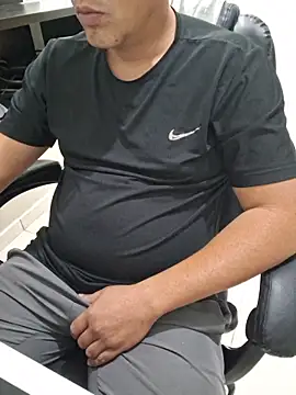 Snapshot of Carloskasado chatting on October 21, 11:51 pm Carloskasado online show from October 21, 11:51 pm