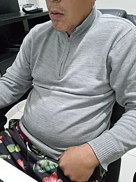 Snapshot of Carloskasado chatting on October 20, 9:41 pm Carloskasado online show from October 20, 9:41 pm