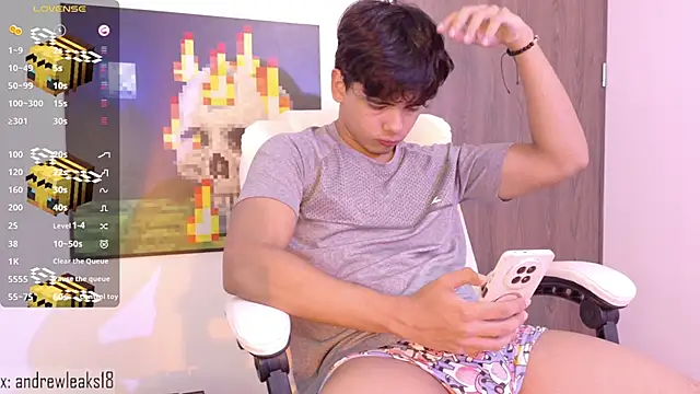 an drew18 online show from December 1, 12:30 pm