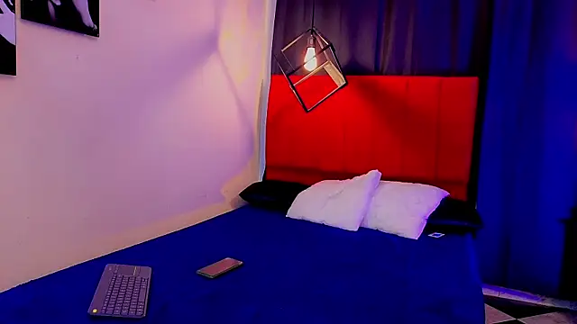 Snapshot of Room_69x chatting on September 16, 12:50 pm Room 69x online show from September 16, 12:50 pm