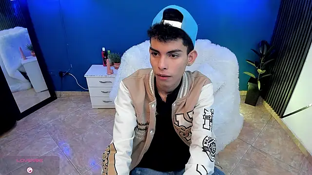 Room 69x online show from December 5, 3:24 am