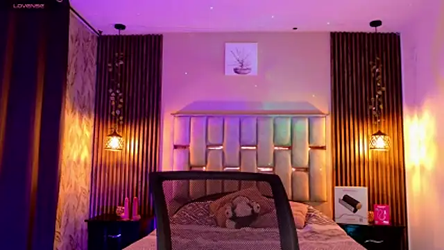 Room 69x online show from April 23, 12:51 pm