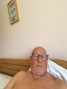 philefc online show from May 21, 10:42 am