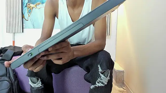 FYKMOR 1 online show from March 25, 7:29 pm