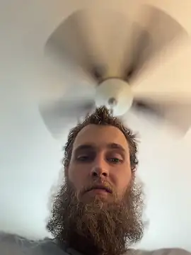 high3ndlowlife online show from April 18, 9:15 pm