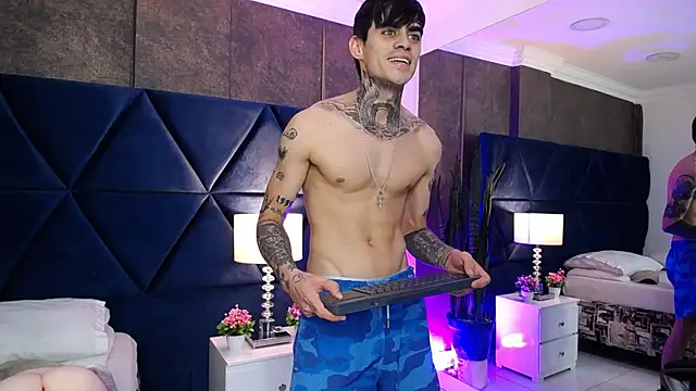 AronMuller  online show from September 21, 5:29 am