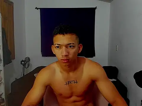 Snapshot of JuanchiT66 chatting on September 13, 12:17 pm JuanchiT66 online show from September 13, 12:17 pm