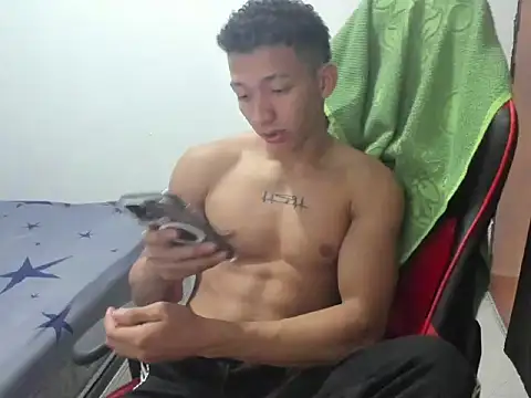 JuanchiT66 online show from December 14, 5:36 am