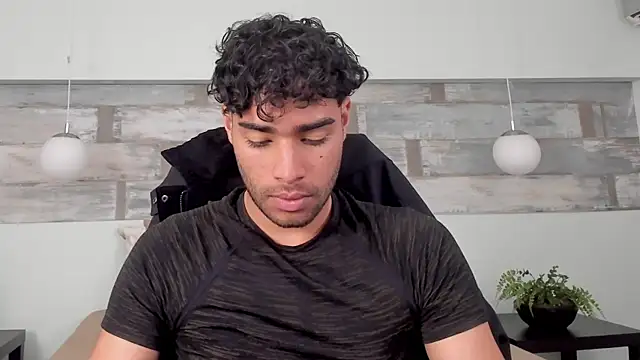 RaphaelDufort online show from January 8, 8:03 pm