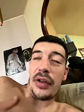 Snapshot of gb7572 chatting on September 14, 2:30 pm gb7572 online show from September 14, 2:30 pm