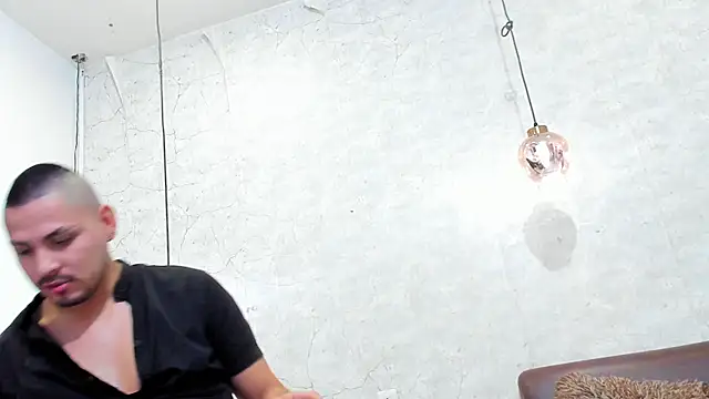 Snapshot of AndresSterling_ chatting on September 27, 11:13 pm AndresSterling online show from September 27, 11:13 pm