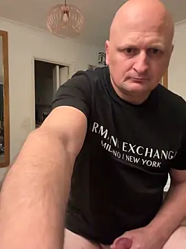 Snapshot of Attila120 chatting on October 25, 6:09 pm Attila120 online show from October 25, 6:09 pm