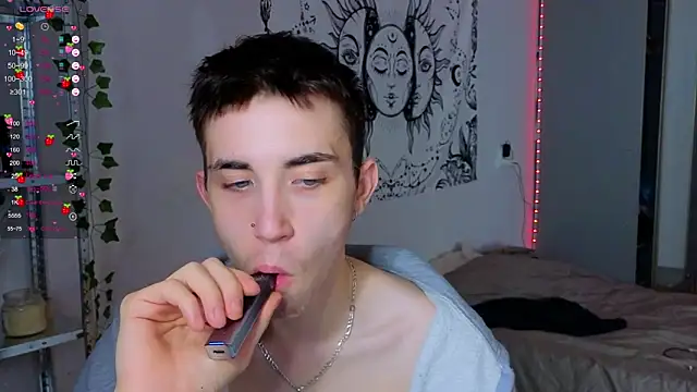 batarol0 online show from October 17, 3:38 pm