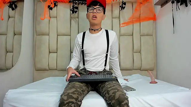 Snapshot of Felipe_Cold chatting on October 25, 2:46 am Felipe Cold online show from October 25, 2:46 am