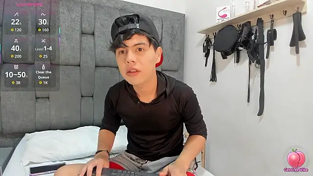 Felipe Cold online show from March 24, 2:39 am