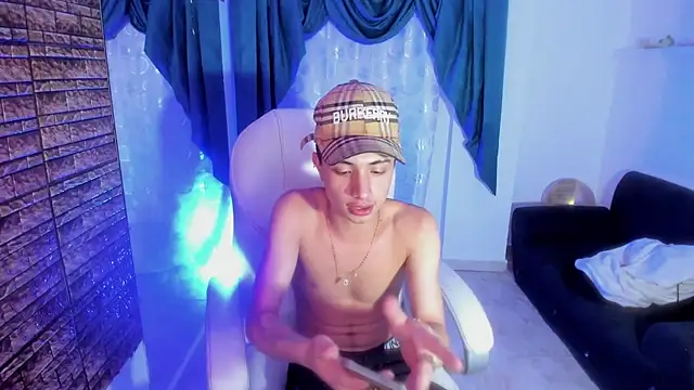Snapshot of Brahian_Boyy chatting on October 9, 6:07 am Brahian Boyy online show from October 9, 6:07 am