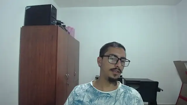 juannebula online show from September 30, 2:40 am