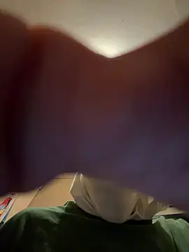 zzlamenos online show from April 18, 3:52 am