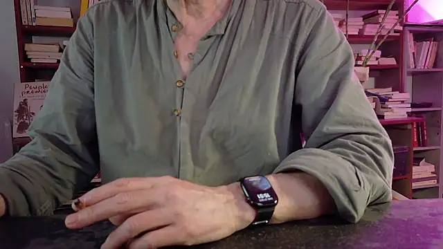 Snapshot of yvanbonar chatting on October 27, 2:52 pm yvanbonar online show from October 27, 2:52 pm