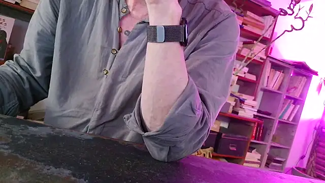 Snapshot of yvanbonar chatting on October 19, 12:19 pm yvanbonar online show from October 19, 12:19 pm