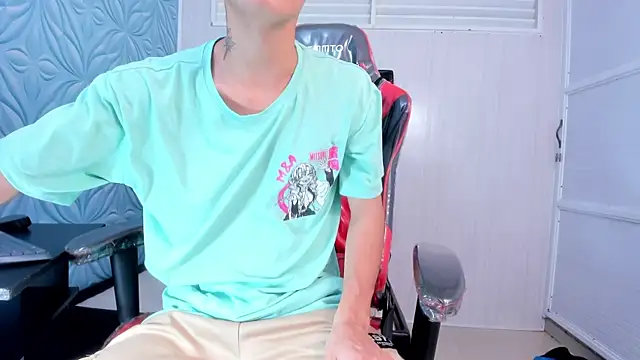 LittleMax23 online show from November 12, 12:55 pm