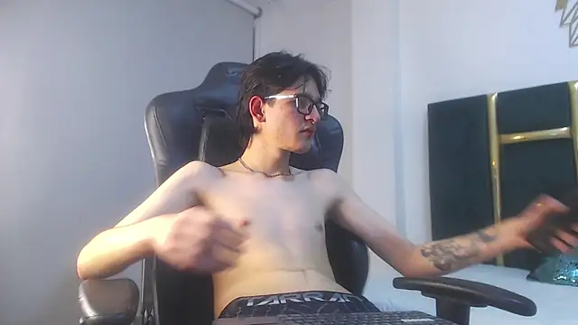 JAX25 OS online show from October 20, 8:57 pm