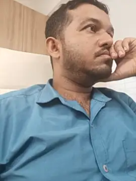 Snapshot of VJ17 chatting on October 16, 11:51 am VJ17 online show from October 16, 11:51 am