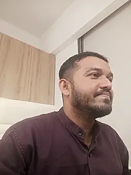 VJ17 online show from December 3, 1:17 pm