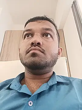 Snapshot of VJ17 chatting on October 31, 4:58 am VJ17 online show from October 31, 4:58 am