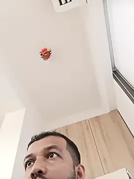 Snapshot of VJ17 chatting on November 1, 5:00 am VJ17 online show from November 1, 5:00 am