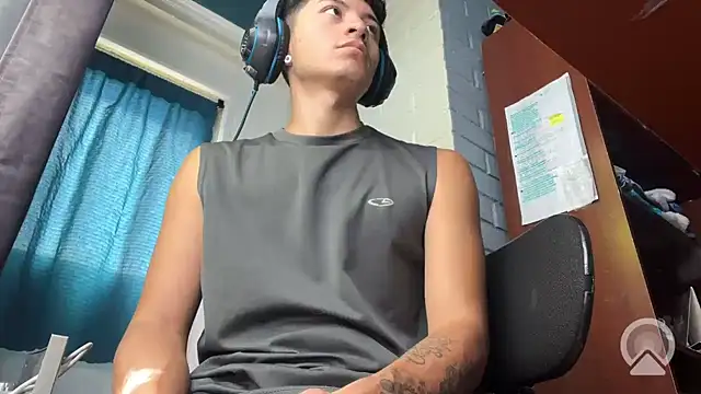 feeelipe2007 online show from March 19, 3:48 pm