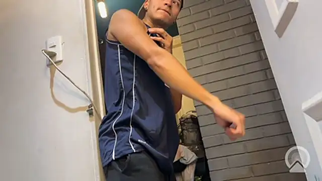 feeelipe2007 online show from April 13, 12:55 am