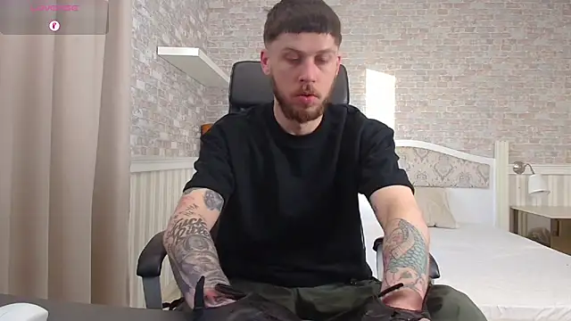 JonahShaw online show from April 24, 4:26 am