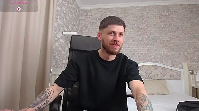 JonahShaw online show from April 22, 4:52 am