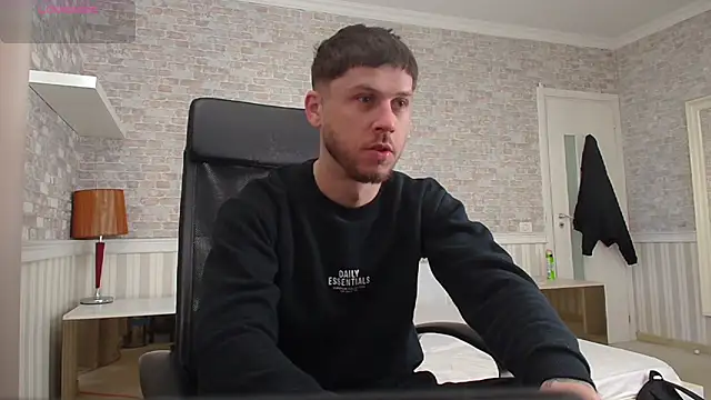 JonahShaw online show from April 26, 4:32 am