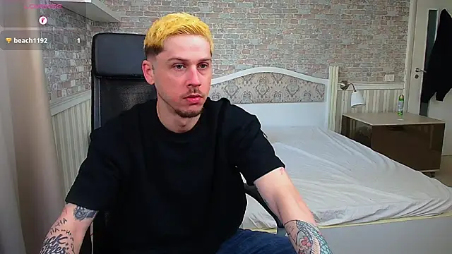 JonahShaw online show from May 7, 4:34 am