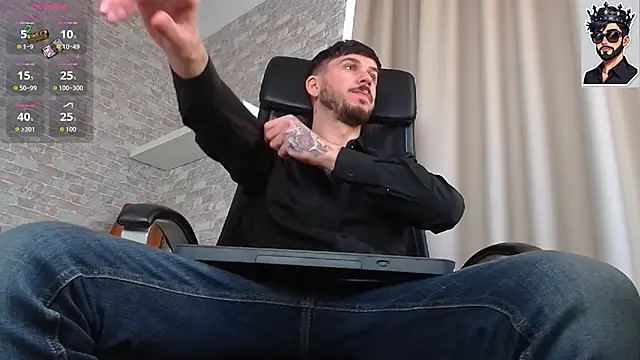 Snapshot of JonahShaw chatting on November 2, 9:13 am JonahShaw online show from November 2, 9:13 am