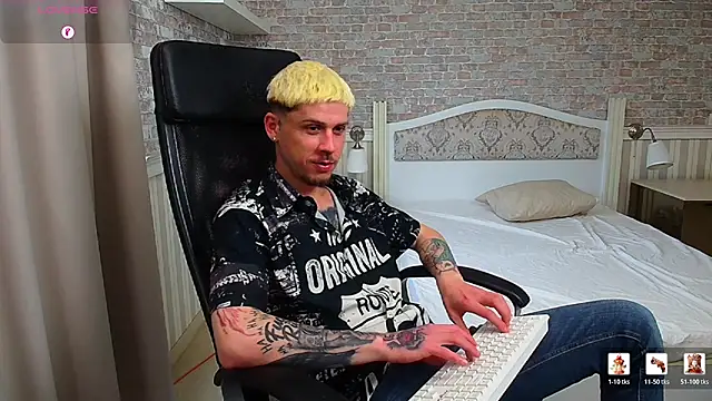 JonahShaw online show from May 9, 4:46 am
