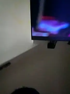 LUISSLEONN0958 online show from December 2, 4:04 am