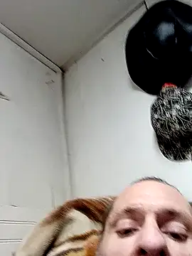 Southerngent1979 online show from February 1, 6:50 pm