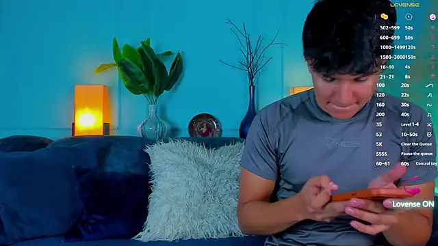 Leo Savage  online show from March 3, 4:09 am