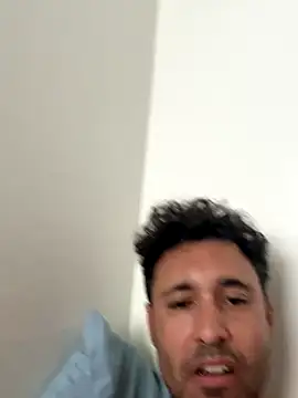 Snapshot of micgolf2025 chatting on October 19, 7:39 pm micgolf2025 online show from October 19, 7:39 pm