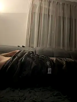 maxmaxmad8502 online show from October 27, 6:16 am