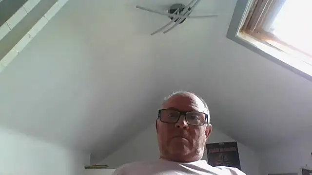 Snapshot of naughtygrandad1 chatting on September 19, 12:16 pm naughtygrandad1 online show from September 19, 12:16 pm