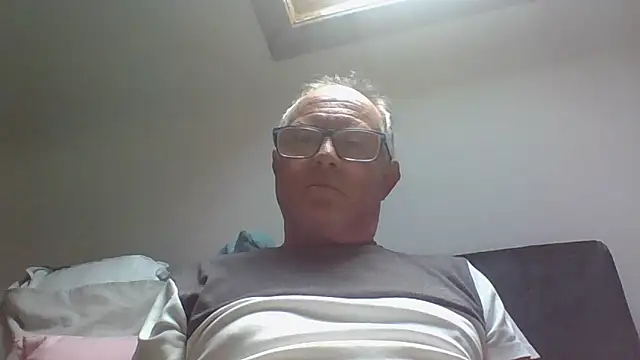 naughtygrandad1 online show from May 6, 5:46 pm