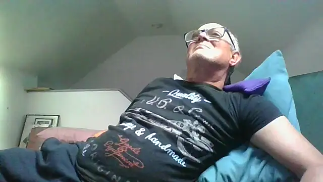 naughtygrandad1 online show from May 13, 7:22 pm